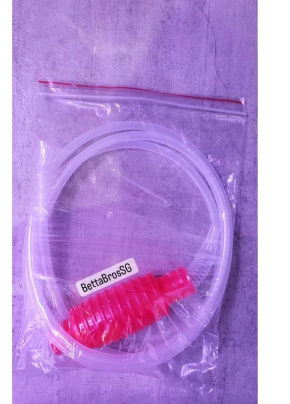 Aquarium cleaner with brush to clean deeply. Recommended for small to medium tank.
